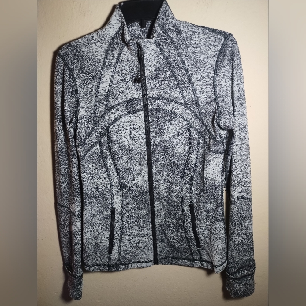 Lululemon Define Jacket Slim Fitted Gray Gym Athl… - image 1